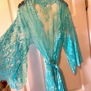 Lace robe/cover-up